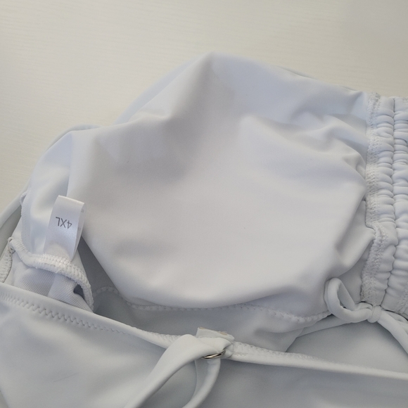 White One Piece Swimsuit With Front Keyhole - Picture 9 of 9